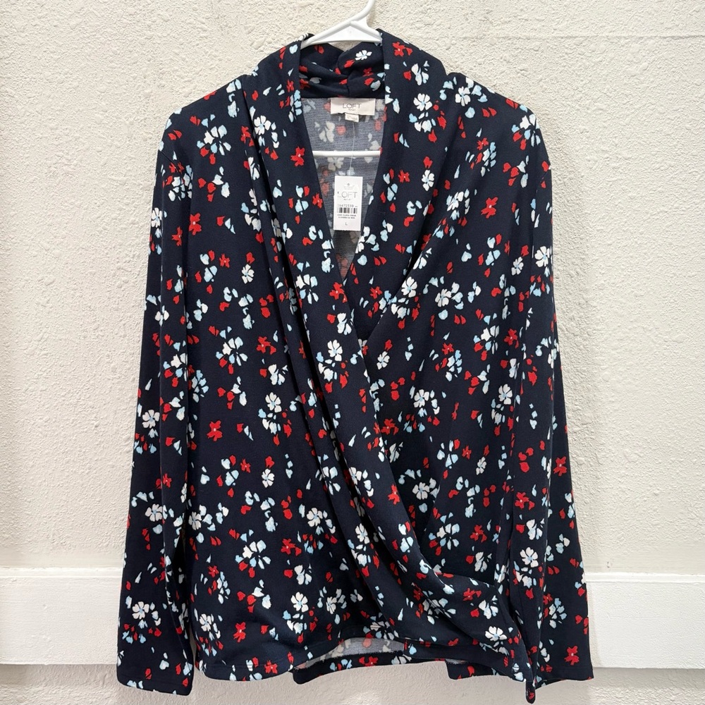 LOFT Outlet Petaled Cozy Wrap Top Navy Size Large NWT